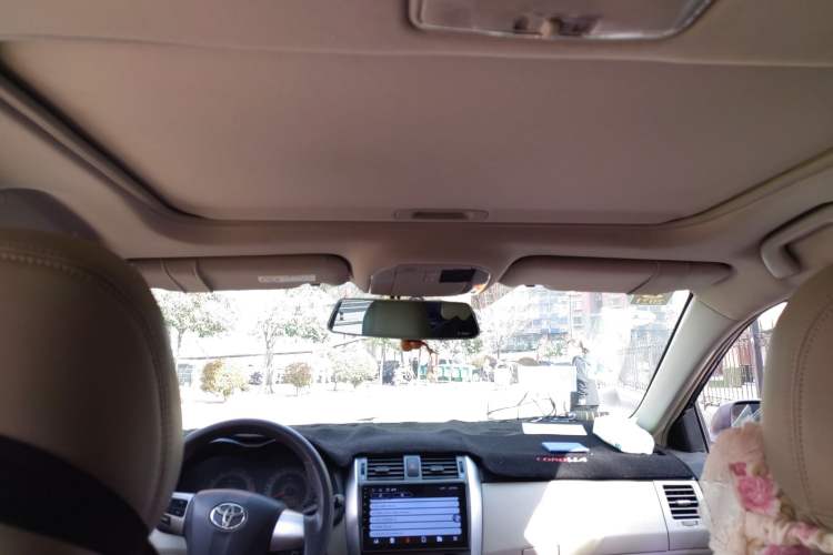 Used Toyota Corolla 2013 Special Edition 1.6L Automatic Cool GL Model Headliner