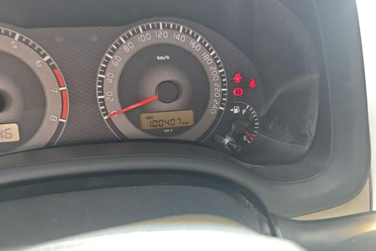 Used Toyota Corolla 2013 Special Edition 1.6L Manual – Cool GL Model Odometer Close Up