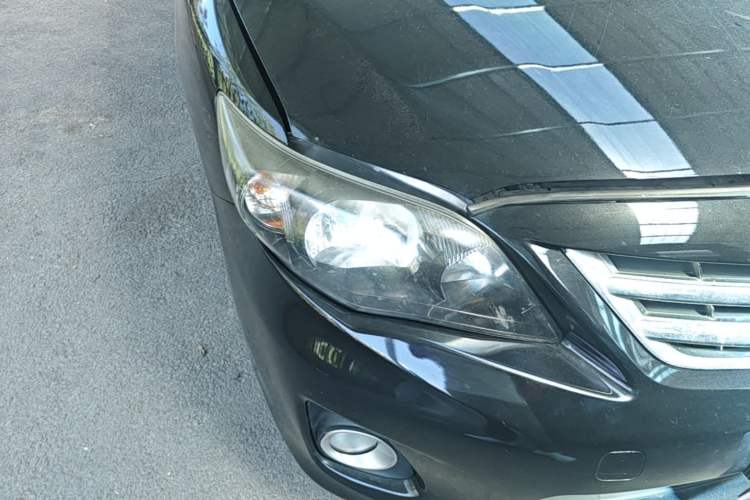 Used Toyota Corolla 2013 Special Edition 1.6L Manual – Cool GL Model Right Front Headlight
