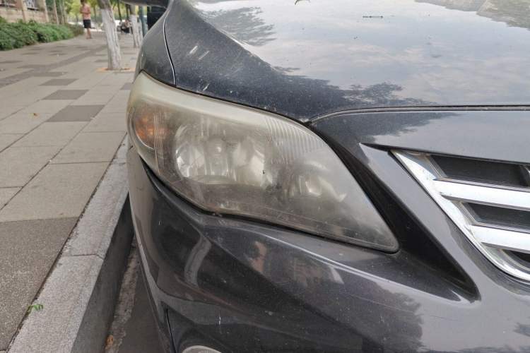 Used Toyota Corolla 2013 Special Edition 1.6L Manual – Cool GL Model Right Front Headlight