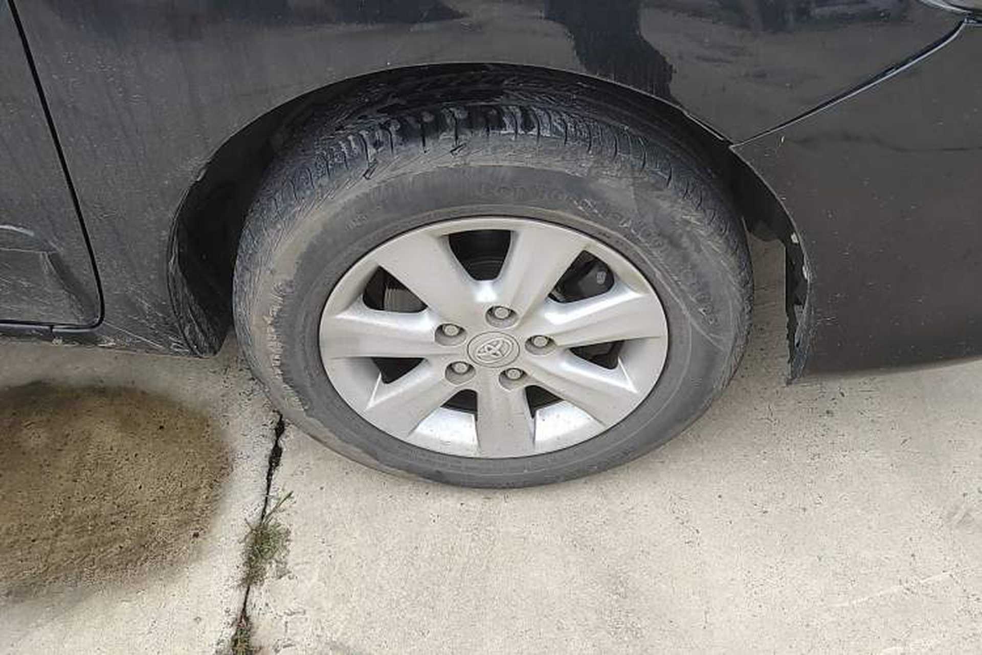 Used Toyota Corolla 2013 Special Edition 1.6L Manual Cool GL Model Right Front Wheel Hub