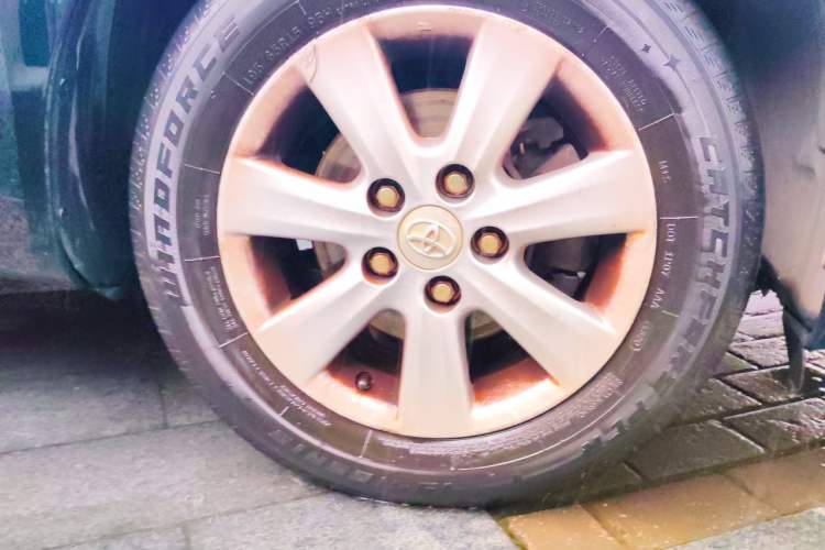 Used Toyota Corolla 2013 Special Edition 1.6L Automatic Cool GL Model Right Front Wheel Hub