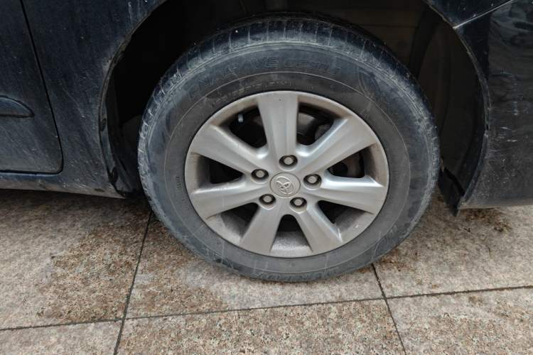 Used Toyota Corolla 2013 Special Edition 1.6L Automatic GL Cool Model Right Front Wheel Hub