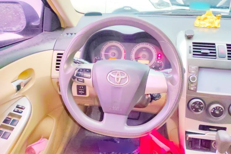 Used Toyota Corolla 2013 Special Edition 1.6L Automatic Cool GL Model Steering Wheel