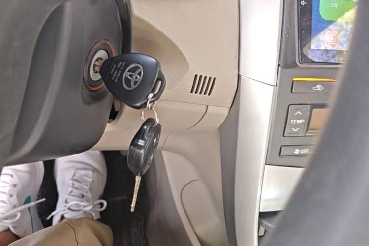 Used Toyota Corolla 2013 Special Edition 1.6L Manual – Cool GL Model Vehicle Key