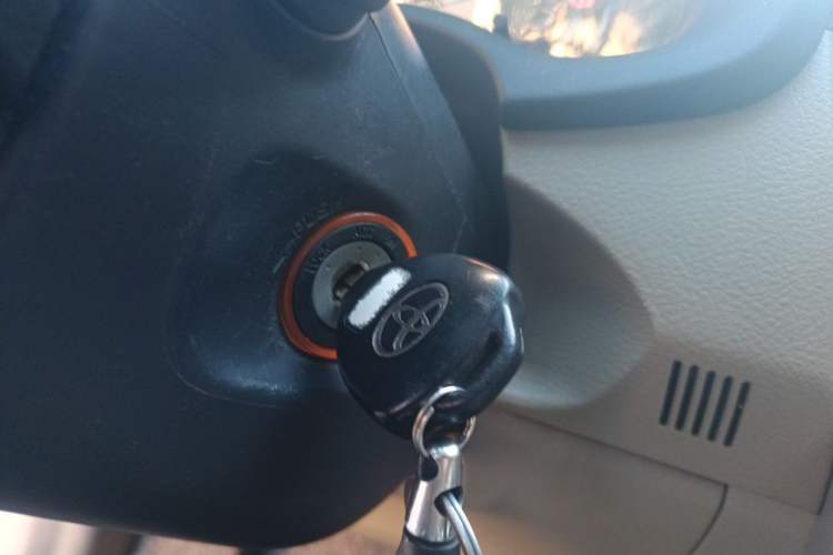 Used Toyota Corolla 2013 Special Edition 1.6L Automatic GL Cool Model Vehicle Key