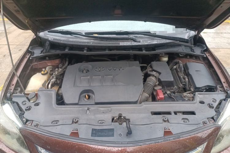 Used Toyota Corolla 2013 Special Edition 1.8L CVT ZhiKu GL-i Engine Bay
