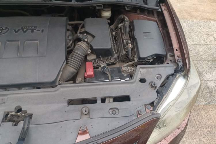 Used Toyota Corolla 2013 Special Edition 1.8L CVT ZhiKu GL-i Engine Bay Left