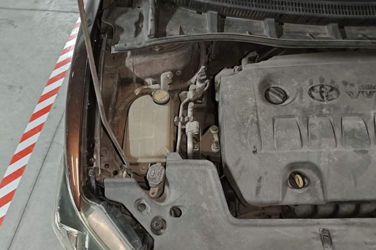 Used Toyota Corolla 2013 Special Edition 1.6L Automatic GL Cool Model Engine Bay Right