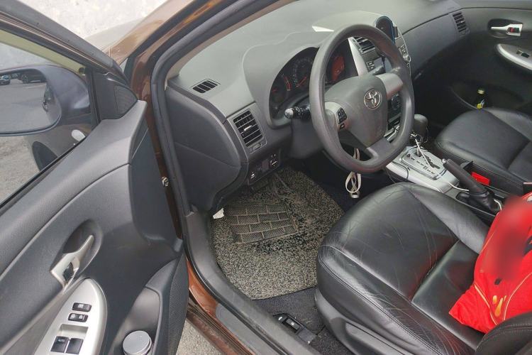Used Toyota Corolla 2013 Special Edition 1.6L Automatic GL Cool Model Interior 3