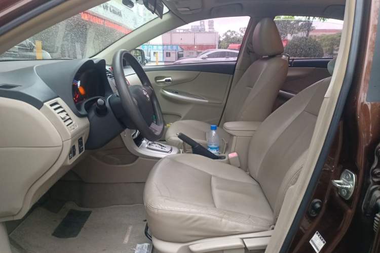 Used Toyota Corolla 2013 Special Edition 1.8L CVT ZhiKu GL-i Left Front Seat