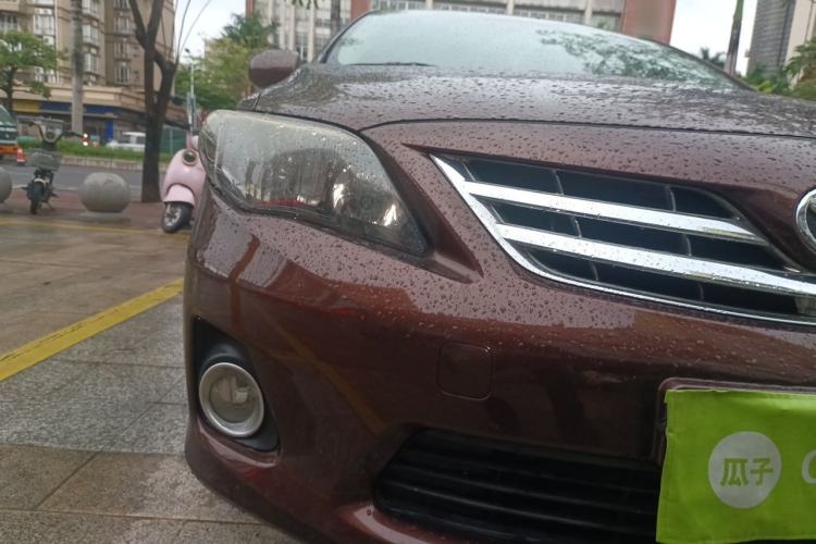 Used Toyota Corolla 2013 Special Edition 1.8L CVT ZhiKu GL-i Right Front Headlight