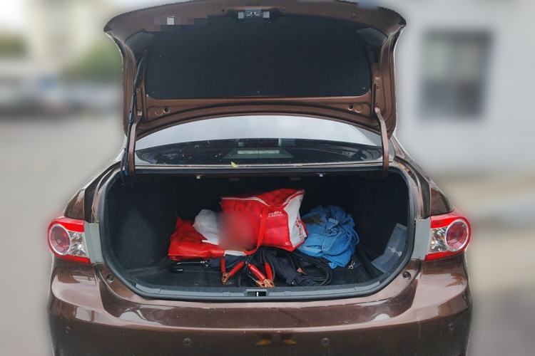 Used Toyota Corolla 2013 Special Edition 1.6L Automatic GL Cool Model Trunk