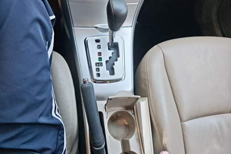 Used Toyota Corolla 2013 Special Edition 1.6L Automatic GL Cool Model Gear Lever