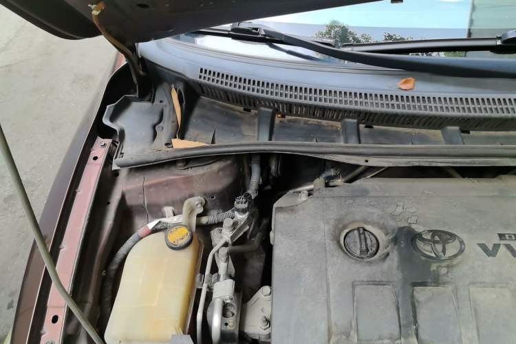 Used Toyota Corolla 2013 Special Edition 1.6L Automatic GL Cool Model Engine Bay Right