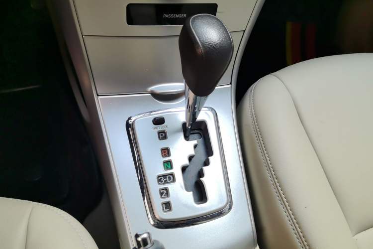 Used Toyota Corolla 2013 Special Edition 1.6L Automatic GL Cool Model Gear Lever