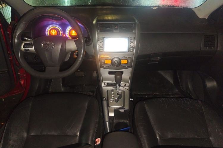 Used Toyota Corolla 2013 Special Edition 1.8L CVT ZhiKu GL-i Center Console