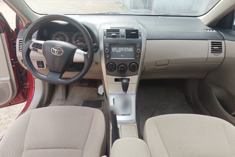 Used Toyota Corolla 2013 Special Edition 1.6L Automatic Cool GL Model Center Console