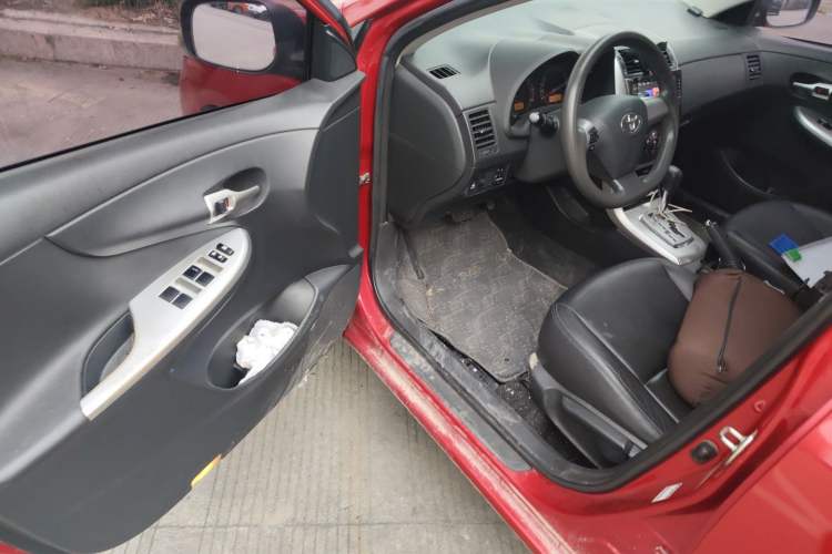Used Toyota Corolla 2013 Special Edition 1.6L Automatic GL Cool Model Driver Seat