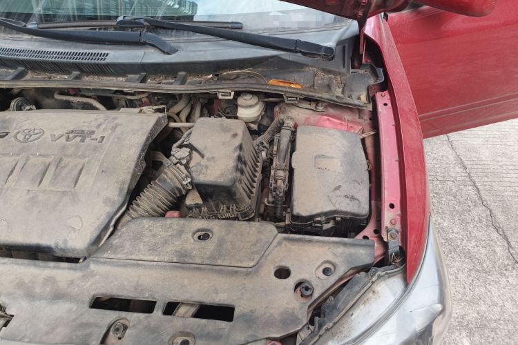 Used Toyota Corolla 2013 Special Edition 1.6L Automatic Cool GL Model Engine Bay Left