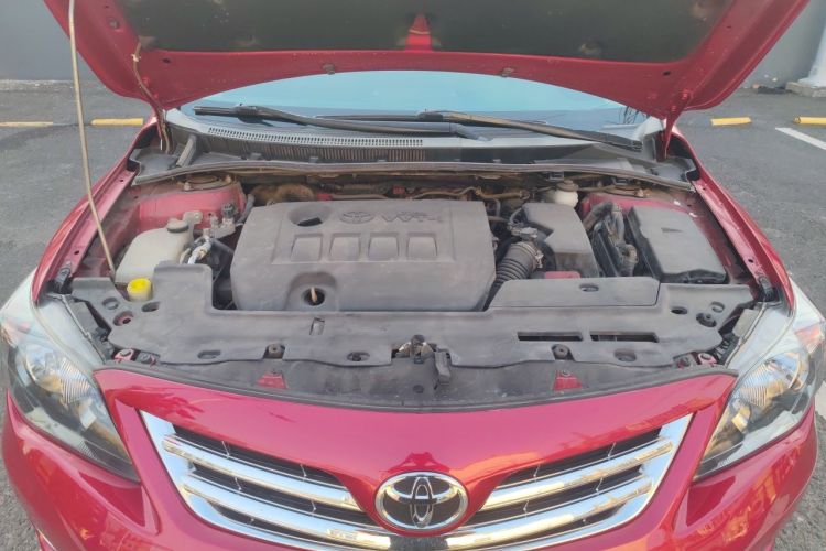 Used Toyota Corolla 2013 Special Edition 1.8L CVT ZhiKu GL-i Engine Bay
