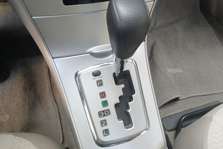 Used Toyota Corolla 2013 Special Edition 1.6L Automatic Cool GL Model Gear Lever
