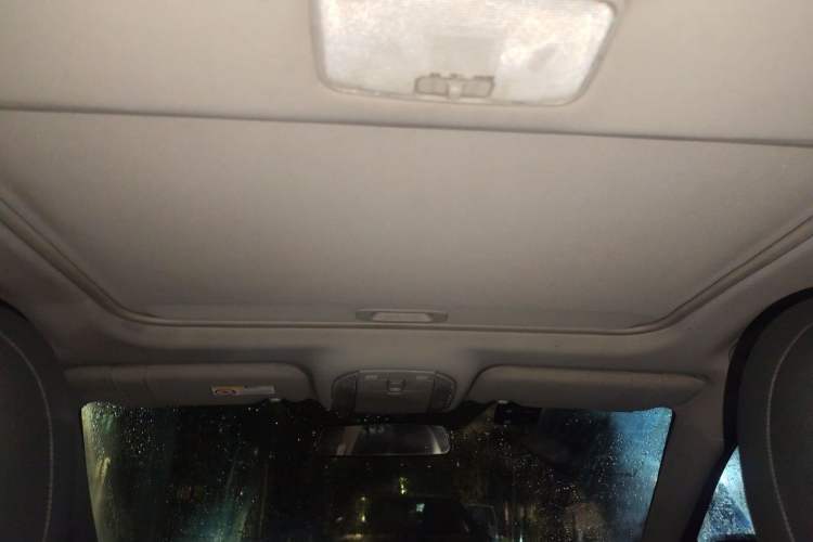Used Toyota Corolla 2013 Special Edition 1.8L CVT ZhiKu GL-i Headliner