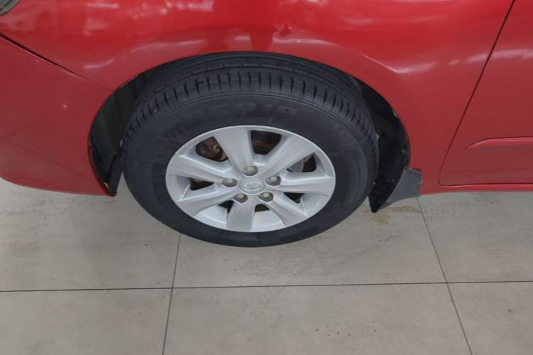 Used Toyota Corolla 2013 Special Edition 1.6L Automatic Cool GL Model Left Front Wheel Hub