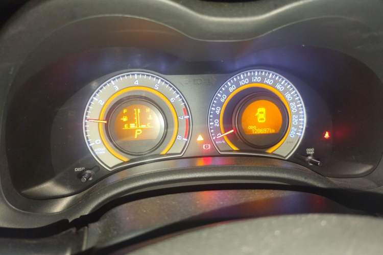 Used Toyota Corolla 2013 Special Edition 1.8L CVT ZhiKu GL-i Odometer Close Up
