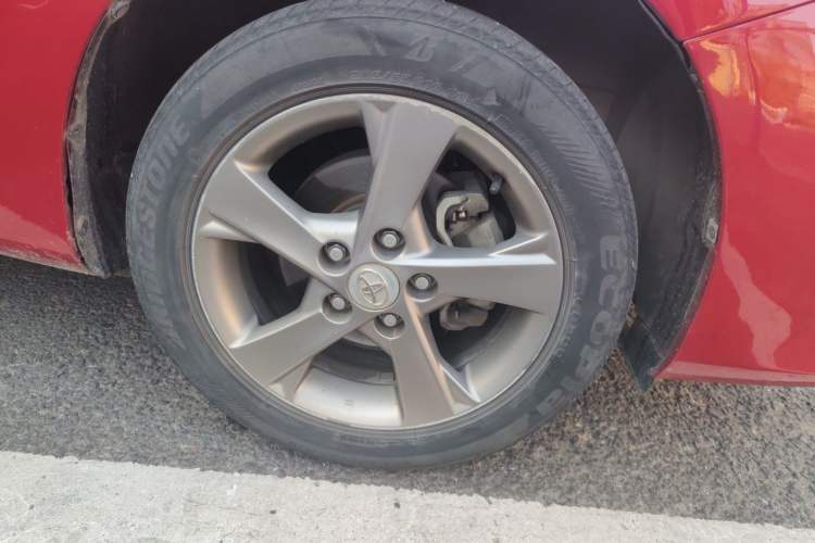 Used Toyota Corolla 2013 Special Edition 1.8L CVT ZhiKu GL-i Right Front Wheel Hub