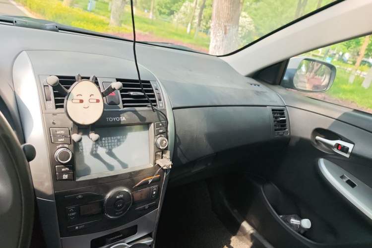 Used Toyota Corolla 2013 Special Edition 1.6L Automatic GL Cool Model Audio And AC Panel