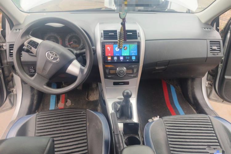 Used Toyota Corolla 2013 Special Edition 1.6L Manual – Cool GL Model Center Console