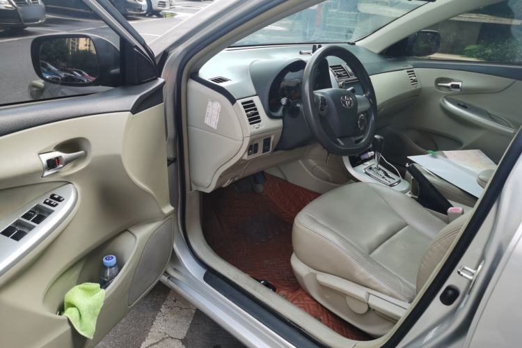 Used Toyota Corolla 2013 Special Edition 1.6L Automatic GL Cool Model Driver Seat