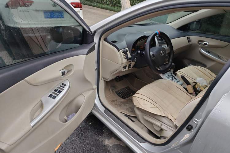 Used Toyota Corolla 2013 Special Edition 1.6L Automatic GL Cool Model Driver Seat