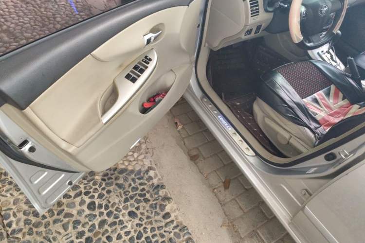 Used Toyota Corolla 2013 Special Edition 1.6L Automatic GL Cool Model Driver Seat