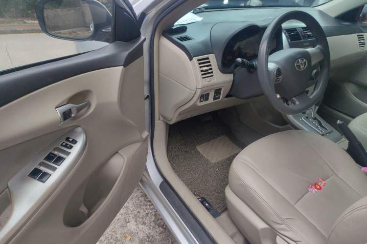 Used Toyota Corolla 2013 Special Edition 1.6L Automatic Cool GL Model Driver Seat