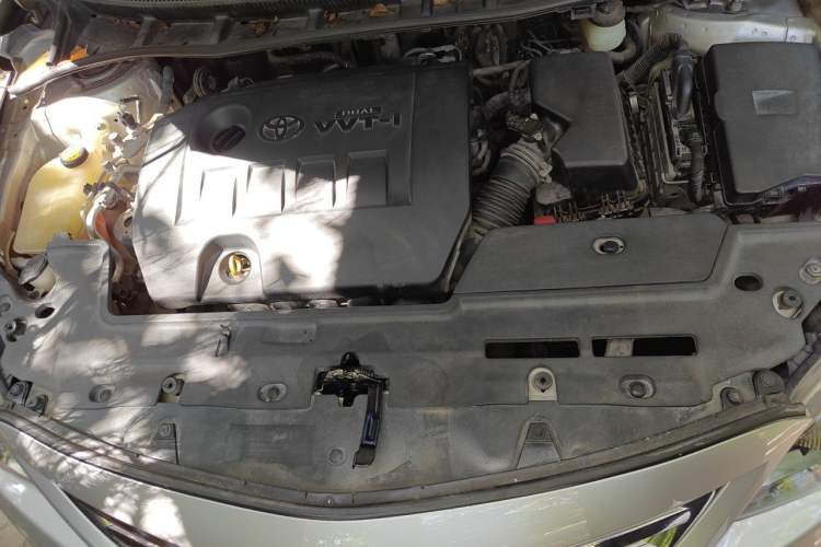 Used Toyota Corolla 2013 Special Edition 1.8L Manual - Cool Version GL-i Engine Bay