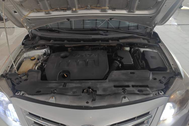Used Toyota Corolla 2013 Special Edition 1.6L Automatic Cool GL Model Engine Bay