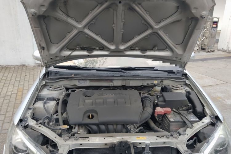 Used Toyota Corolla 2013 Special Edition 1.6L Automatic Cool GL Model Engine Bay