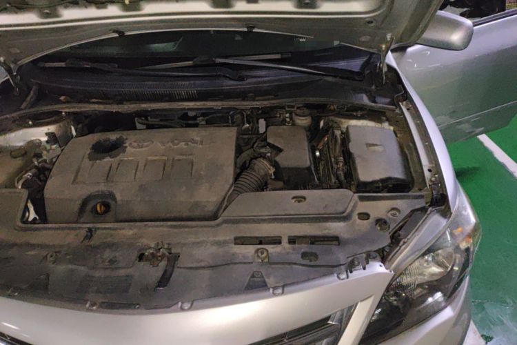 Used Toyota Corolla 2013 Special Edition 1.6L Automatic Cool GL Model Engine Bay Left