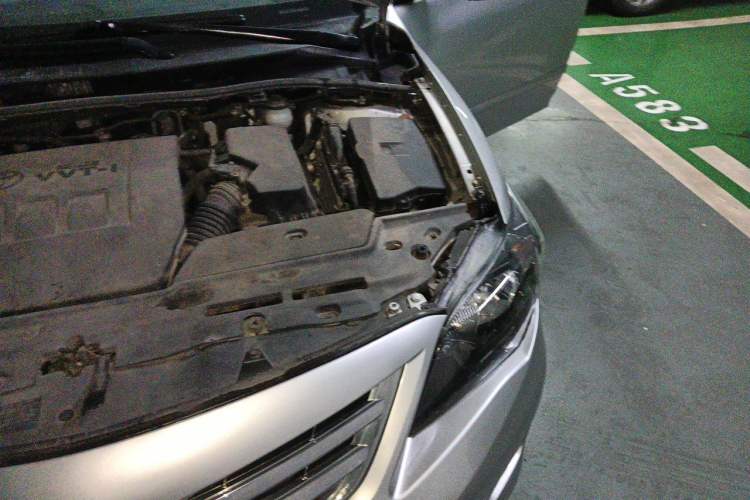Used Toyota Corolla 2013 Special Edition 1.6L Automatic Cool GL Model Engine Bay Left