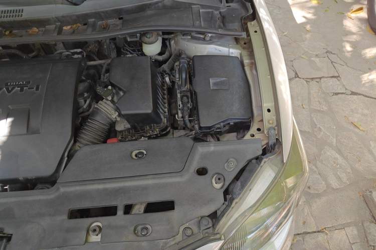 Used Toyota Corolla 2013 Special Edition 1.8L Manual - Cool Version GL-i Engine Bay Left