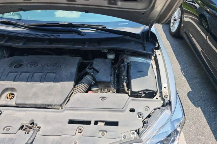 Used Toyota Corolla 2013 Special Edition 1.6L Automatic Cool GL Model Engine Bay Left