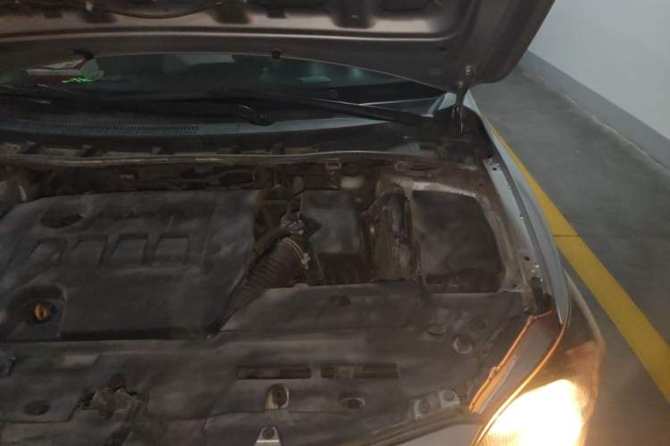 Used Toyota Corolla 2013 Special Edition 1.6L Automatic Cool GL Model Engine Bay Left