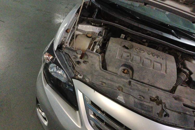 Used Toyota Corolla 2013 Special Edition 1.6L Automatic Cool GL Model Engine Bay Right