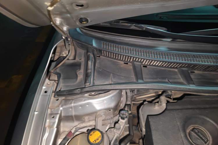 Used Toyota Corolla 2013 Special Edition 1.6L Automatic GL Cool Model Engine Bay Right