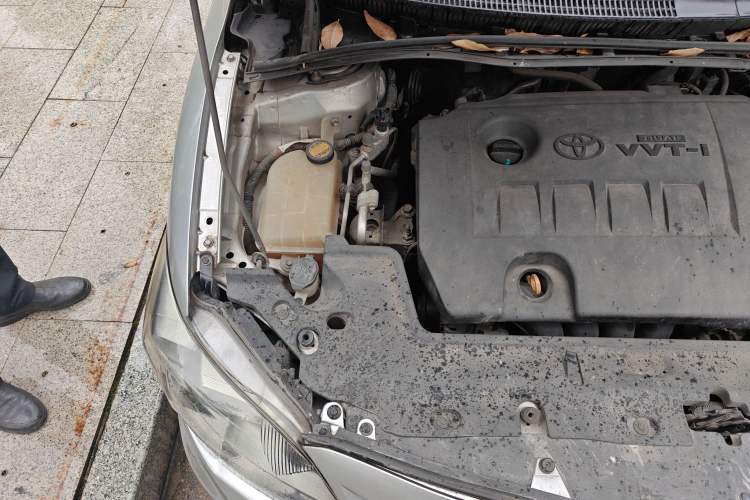 Used Toyota Corolla 2013 Special Edition 1.6L Automatic GL Cool Model Engine Bay Right