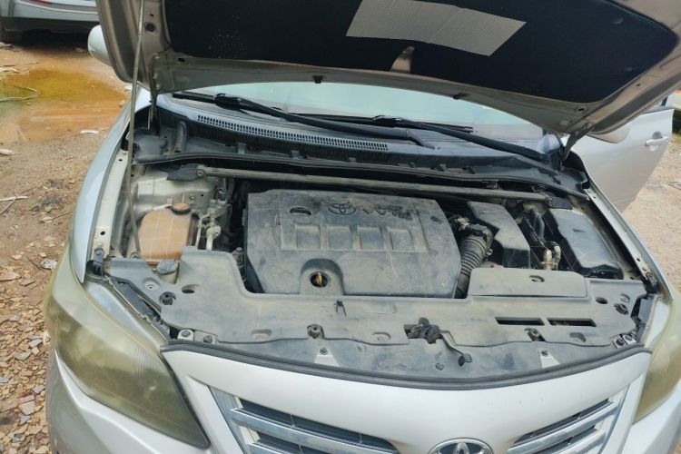 Used Toyota Corolla 2013 Special Edition 1.6L Automatic Cool GL Model Engine Bay Right