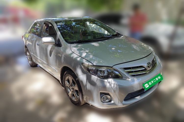 Used Toyota Corolla 2013 Special Edition 1.8L Manual - Cool Version GL-i Front Right 45 Deg
