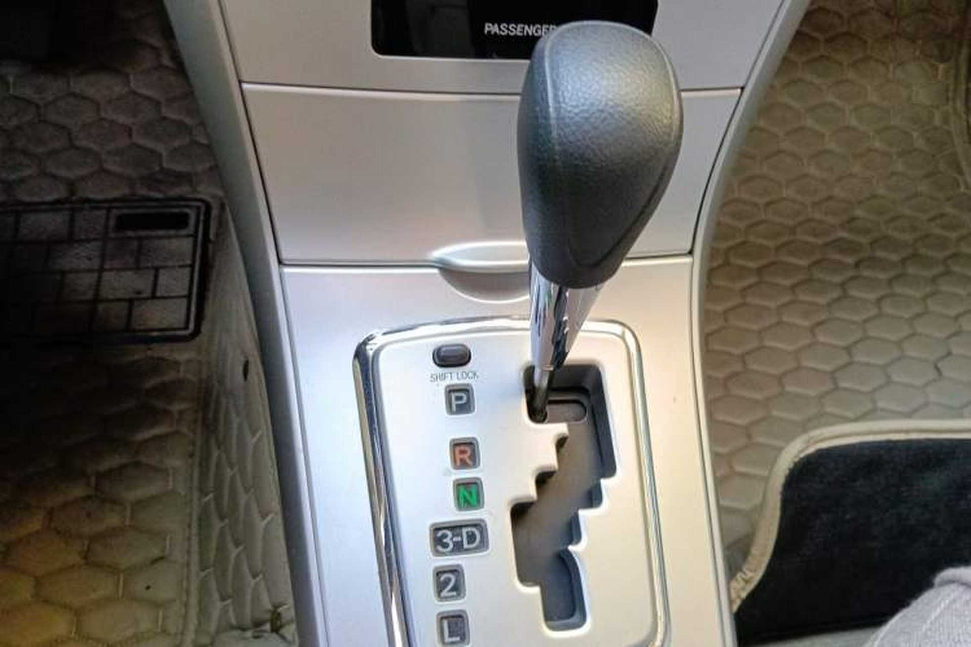 Used Toyota Corolla 2013 Special Edition 1.6L Automatic Cool GL Model Gear Lever